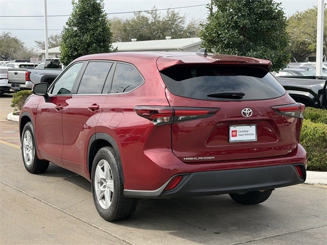 2024 Toyota HIGHLANDER LE