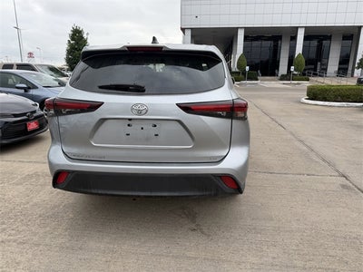 2025 Toyota HIGHLANDER LE