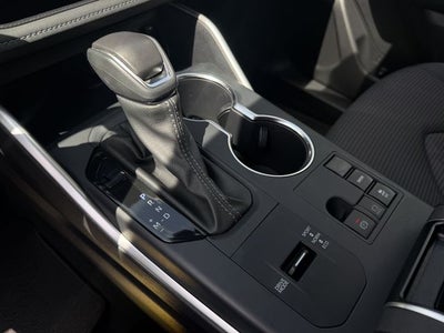 2025 Toyota Highlander LE