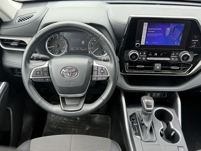 2025 Toyota Highlander LE