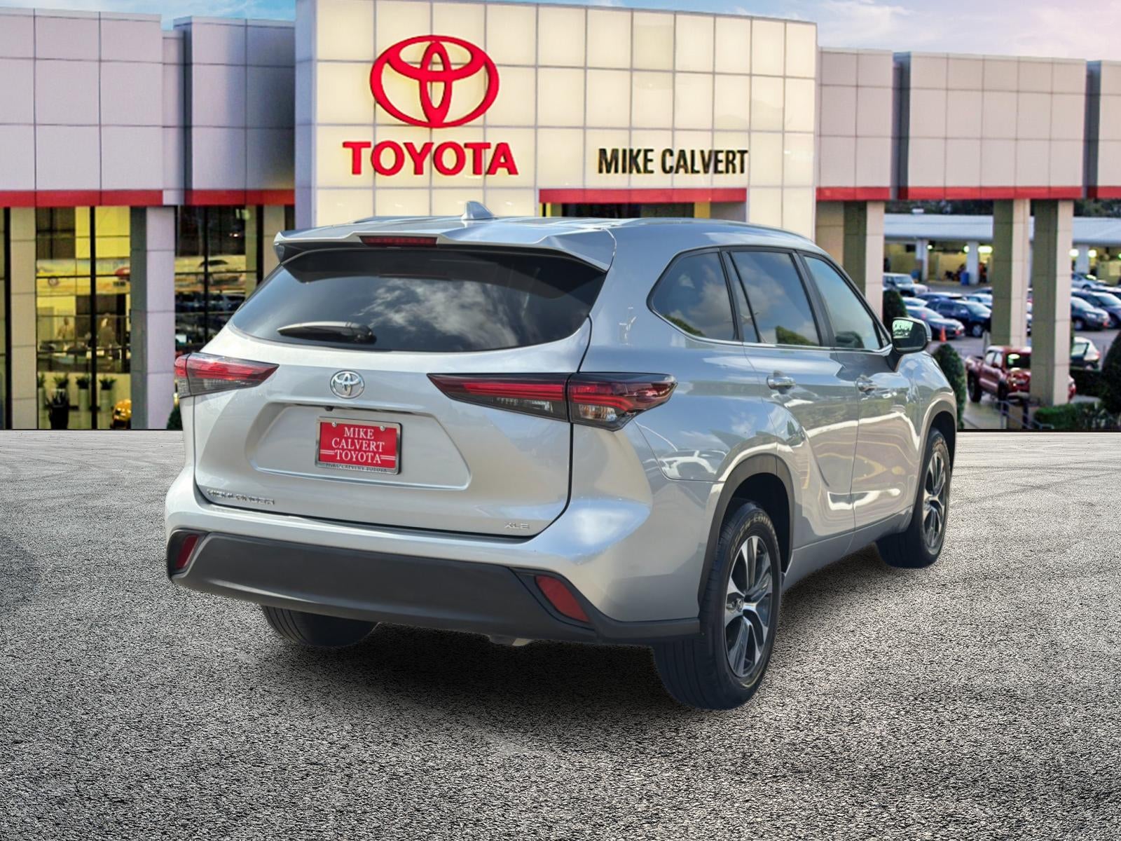 2025 Toyota Highlander XLE