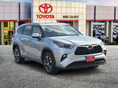 2025 Toyota Highlander XLE