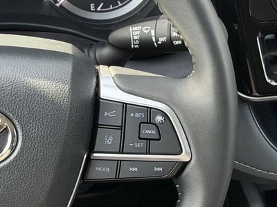 2025 Toyota HIGHLANDER LE