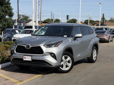 2025 Toyota HIGHLANDER LE