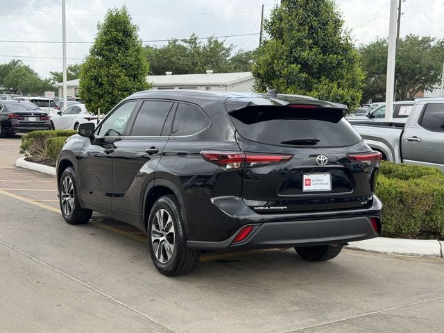 2024 Toyota HIGHLANDER XLE