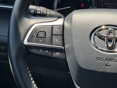 2025 Toyota HIGHLANDER LE