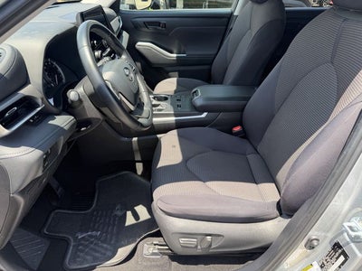 2025 Toyota HIGHLANDER LE