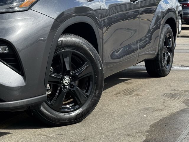 2025 Toyota Highlander LE