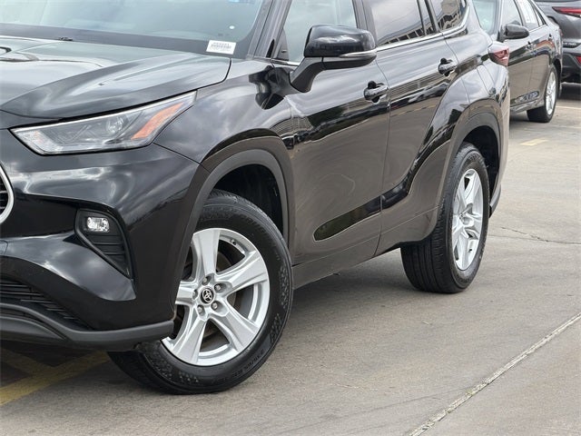 2024 Toyota HIGHLANDER LE