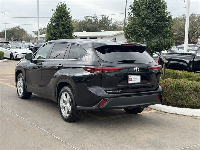 2024 Toyota HIGHLANDER LE