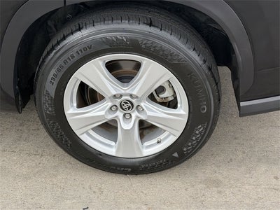 2024 Toyota HIGHLANDER LE