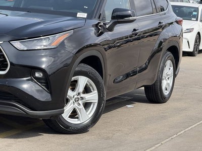 2025 Toyota HIGHLANDER LE