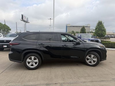 2025 Toyota HIGHLANDER LE