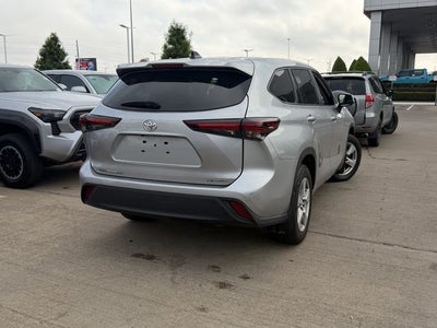 2024 Toyota HIGHLANDER LE