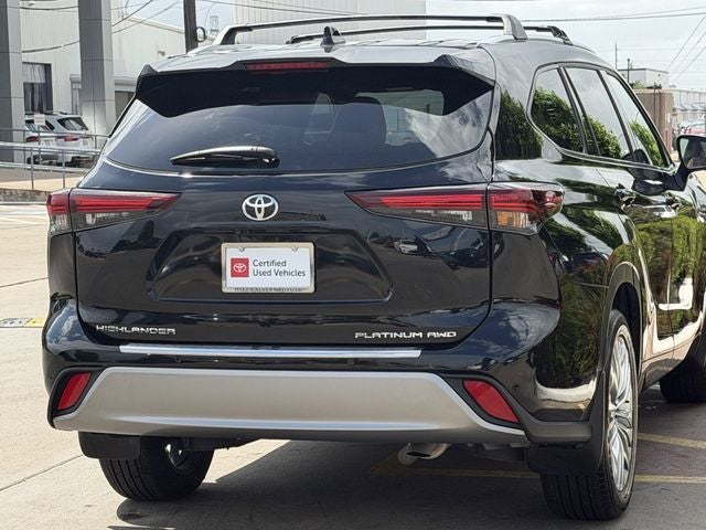 2025 Toyota HIGHLANDER Platinum