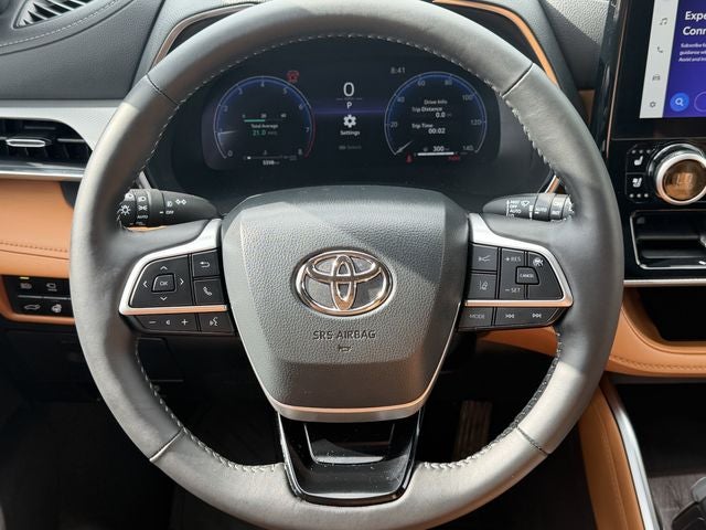 2025 Toyota HIGHLANDER Platinum