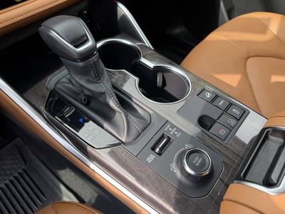 2025 Toyota HIGHLANDER Platinum