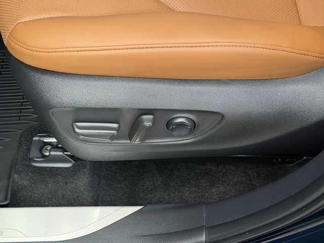 2025 Toyota HIGHLANDER Platinum