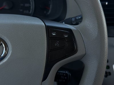 2012 Toyota SIENNA LE 3.5L LE 8 Passenger