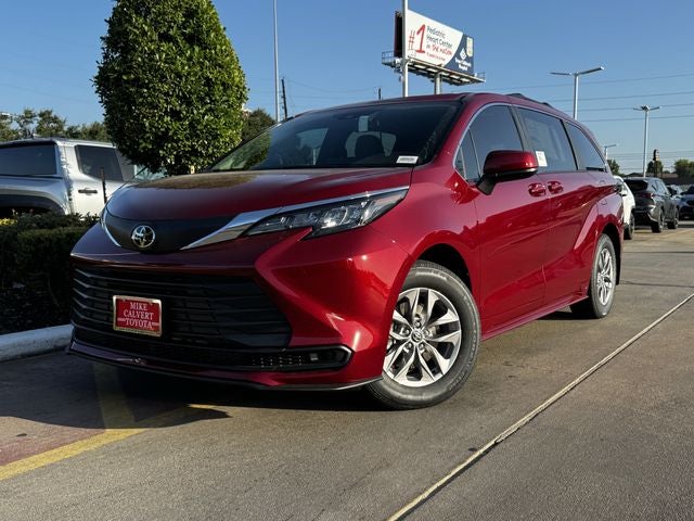 2026 Toyota Sienna LE