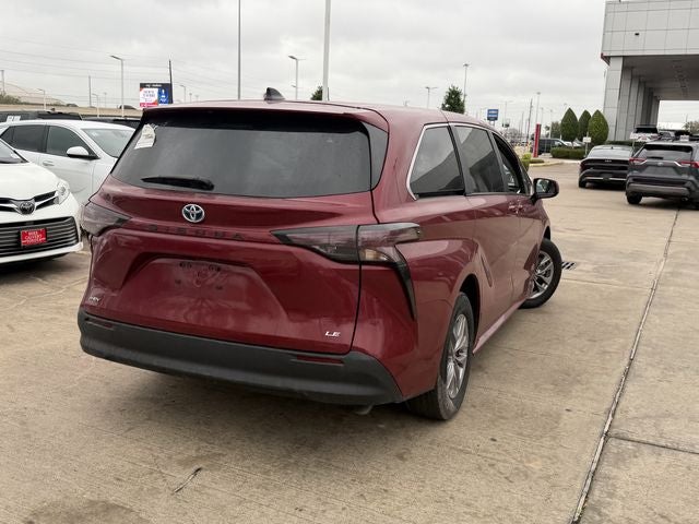2025 Toyota SIENNA LE LE 8 Passenger