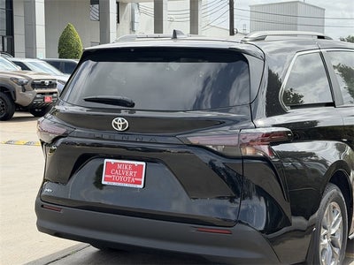2026 Toyota Sienna LE