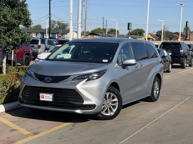 2025 Toyota SIENNA LE LE 8 Passenger