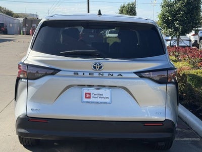2025 Toyota SIENNA LE LE 8 Passenger