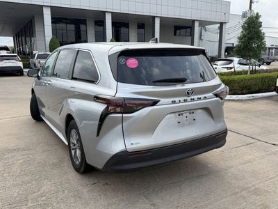 2025 Toyota SIENNA LE LE 8 Passenger