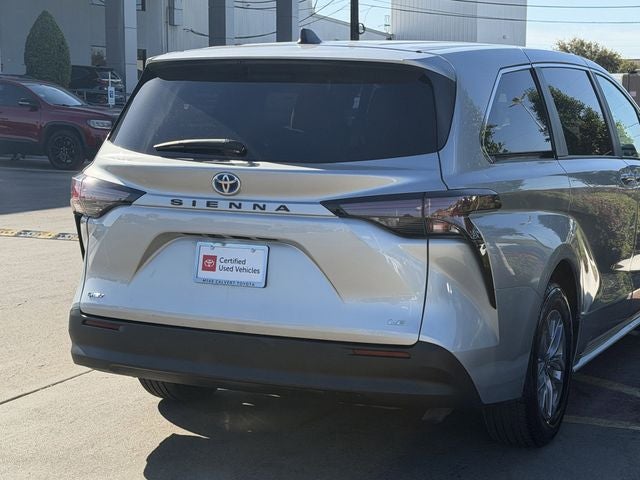2025 Toyota SIENNA LE LE 8 Passenger