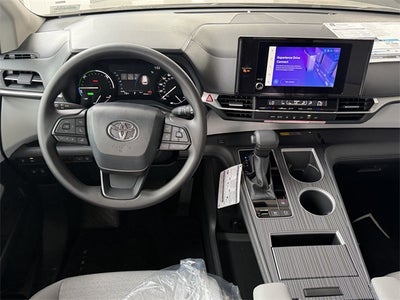 2026 Toyota Sienna LE