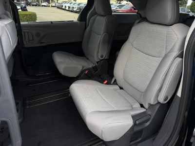 2024 Toyota Sienna LE 8 Passenger