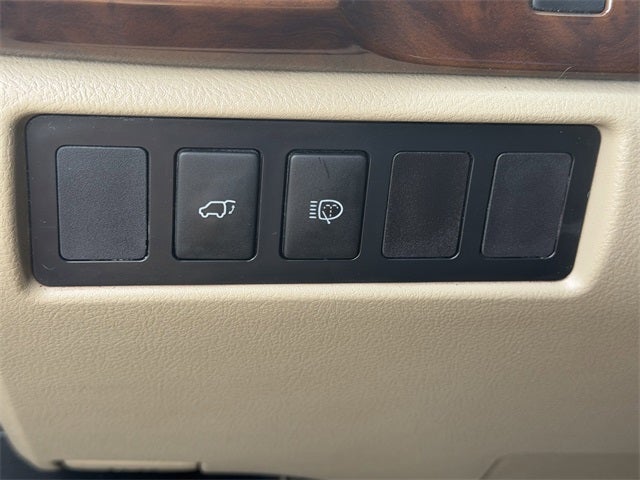 2012 Toyota SEQUOIA Limited