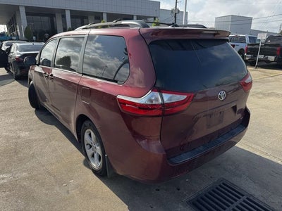 2017 Toyota Sienna LE 8 Passenger