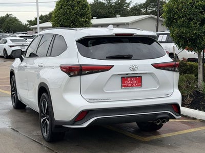 2022 Toyota HIGHLANDER XSE