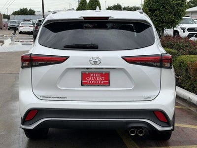 2022 Toyota HIGHLANDER XSE