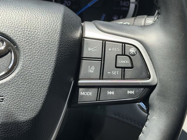 2022 Toyota Highlander Hybrid Limited