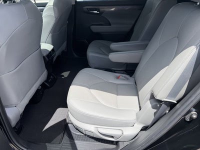 2022 Toyota Highlander Hybrid Limited
