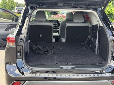 2022 Toyota Highlander Hybrid Limited
