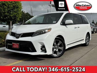 2018 Toyota Sienna SE 8 Passenger