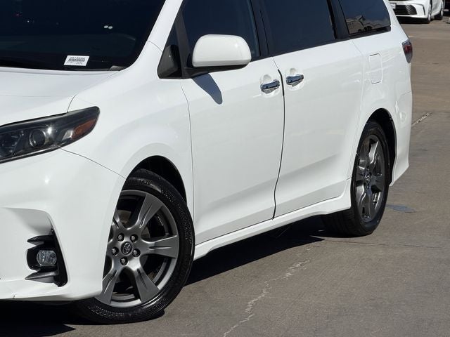2020 Toyota SIENNA SE 3.5L SE 8 Passenger
