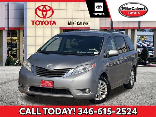 2012 Toyota SIENNA XLE 3.5L XLE 8 Passenger