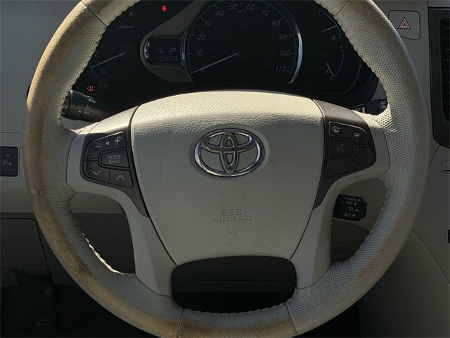 2012 Toyota SIENNA XLE 3.5L XLE 8 Passenger