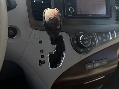 2012 Toyota SIENNA XLE 3.5L XLE 8 Passenger