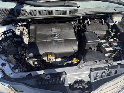 2012 Toyota SIENNA XLE 3.5L XLE 8 Passenger