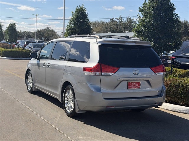 2012 Toyota SIENNA XLE 3.5L XLE 8 Passenger