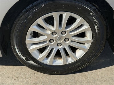 2012 Toyota SIENNA XLE 3.5L XLE 8 Passenger