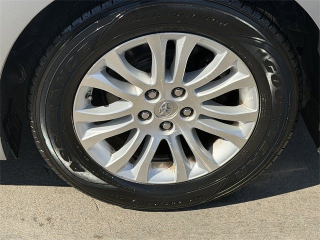 2012 Toyota SIENNA XLE 3.5L XLE 8 Passenger