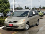 2010 Toyota SIENNA XLE