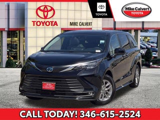 2025 Toyota SIENNA XLE XLE 8 Passenger